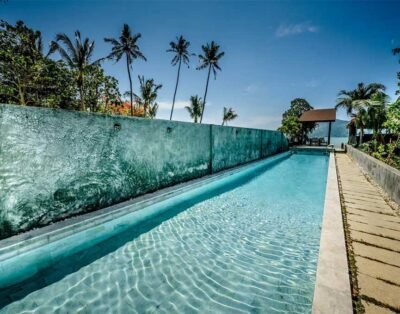 Maison 2 chambres à louer, récemment rénovée avec piscine privée.